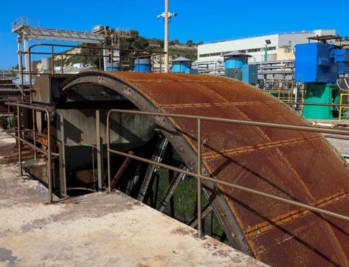 Extensive maintenance on the Cup Screen in Delimara